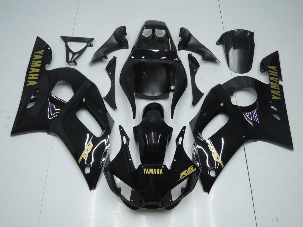 R6 1999 2002 ALL GLOSS BLACK WITH GOLD STICKER