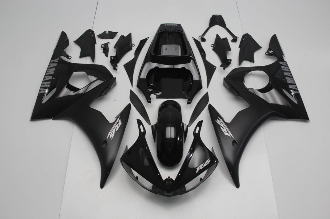 R6 2003 2005 BLACK WITH SILVER DECALS